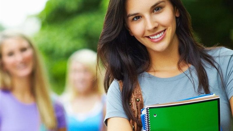 صداقات الجامعة