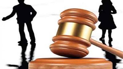 زوج أمام المحكمة: زوجتي امرأة مهمة!