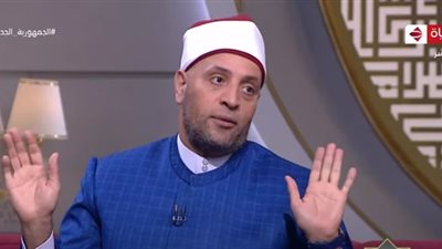 رمضان عبد الرازق: لا يجوز للزوجة التجسس على زوجها | فيديو