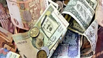 استقرار أسعار العملات العربية  والأجنبية في التعاملات الصباحية اليوم
