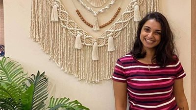 مارينا حبيب أبدعت في فن «المكرمية»