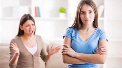  5 علامات تكشف صديقتك «الفتّانة»