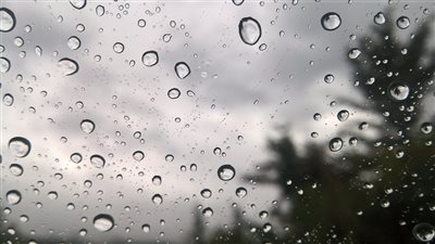 أمطار خفيفة الخميس والجمعة وانخفاض في درجات الحرارة| فيديو