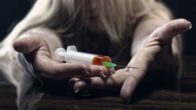 هيثم أمام محكمة الأسرة: زوجتي مدمنة وسليطة اللسان 