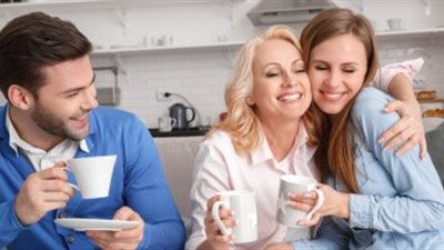 رجاء طه عن علاقة الزوجة بحماتها: خير الأمور الوسط