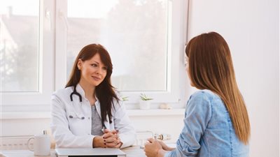 الكشف الدوري ضروري بعد الأربعين.. أربعة أمراض تهدد حياة المرأة