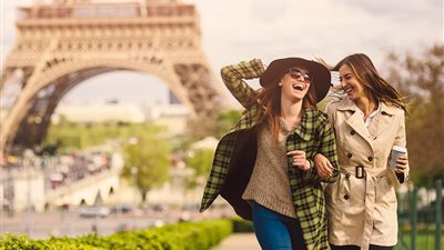 تفسير حلم السفر للخارج للعزباء والمتزوجة