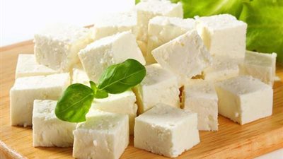 أنواع من الجبنة لا تزيدك في الوزن