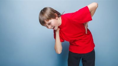 أسباب آلام الظهر عند الأطفال