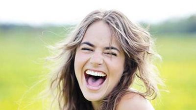 ٥ فوائد للضحك..  أبرزها 