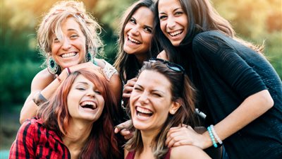 جروبات الفتيات توقع بزوج الاثنين