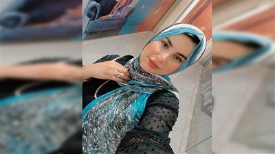 «لانش بوكس».. هاجر صفوت تبدع في تقديم وجبات الإفطار على طريقة الهدايا 