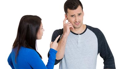 أخوكِ لا يعوض فاحذري.. أزهري يوضح