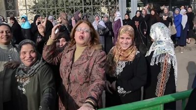 عزبة النسوان بدمياط.. مناضلات ضد الاحتلال الإنجليزي أم آكلات «فًرو»!!