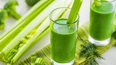 18 فائدة لعصير البقدونس والكرفس لصحتك