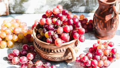 5 أنواع فاكهة تنقذك من الإمساك المزمن.. تعرفي عليها