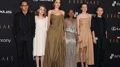 في أحدث ظهور لها.. أنجلينا جولي تخطف الأنظار بإطلالة ساحرة || صور