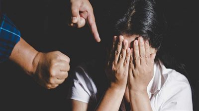 رضوى الشربيني تُحذر الفتيات من تقديم تنازلات بسبب 