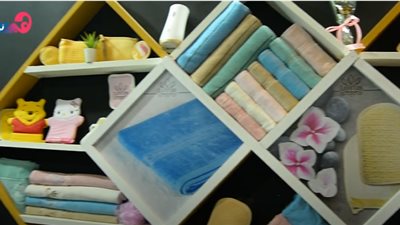 معروضات قطنية رائعة في جناح شركة 