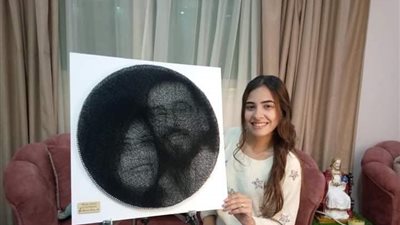 «مونيكا سليمان».. تستخدم المسامير والخيوط لتصميم لوحات ديكورية رائعة