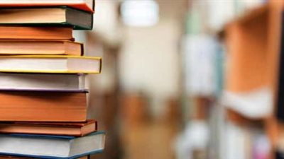 الستات بتحب تقرأ إيه؟.. قصص حب تتحدى الصعاب ونصائح للأطفال