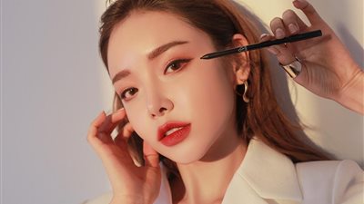 طريقة سهلة لتطبيق مكياج كوري طبيعي 