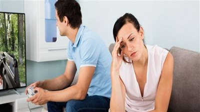 صياد بنات.. تخلع زوجها بحيلة جهنمية على فيسبوك