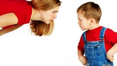 د. سهام حسن تُحذر من 7 أخطاء تربوية تهدم ثقة طفلك بنفسه 