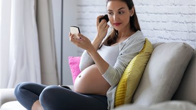 منتجات تجميل يجب الابتعاد عنها خلال فترة الحمل.. القائمة كاملة