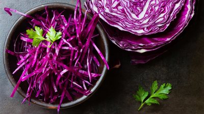 الكرنب الأحمر.. كلمة السر لنضارة البشرة وفقدان الوزن