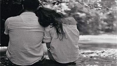 «برغم فرحة البدايات».. فتيات يحكين مآسي الانفصال عن الحبيب