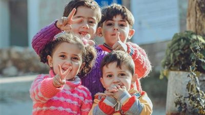 في اليوم العالمي للطفل| فوائد لعب الآباء مع أبنائهم.. تخسيس وعلاج للضغط والسكر