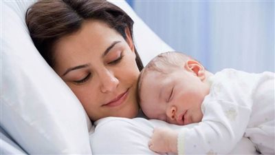 بعد ضجة «قمر اللبنانية».. بنات مصر يُعلنّ رأيهن في «السنجل ماذر»