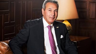 تكريم محمد الإتربي ومنحه جائزة «فخر العرب الدولية للقيادات المصرفية 2021»