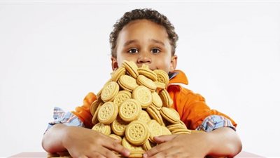 بخطوات بسيطة.. علمي ابنك القناعة