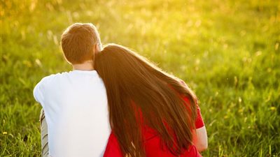 تجارب البنات مع لوعة الحب الأول..«معذبني».. وآخريات: «قلبي بيتخطف لما بشوفه»