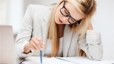 راتب الزوجة هدف للرجل.. لماذا يسعى للحصول عليه؟ 