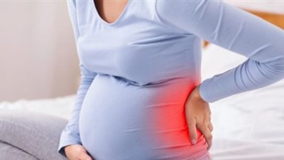 4 نصائح للتعامل مع آلام الظهر للمرأة الحامل