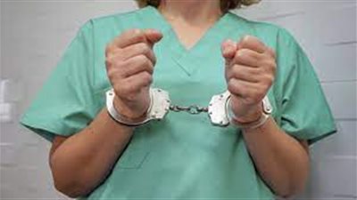 أحلام الطبيبة المزيفة تزج بها خلف الأسوار   