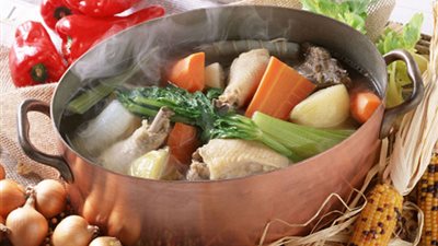 شوربة العدس ومحشي الكرنب.. أطعمة مصرية تمنح أبنائك الدفء في الشتاء