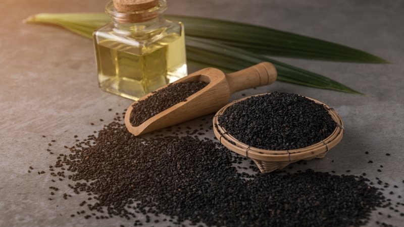 حبات بذور السمسم