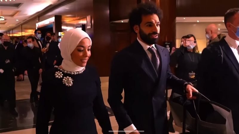 محمد صلاح وزوجته