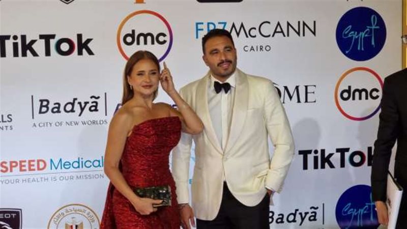 نيللي كريم وزوجها