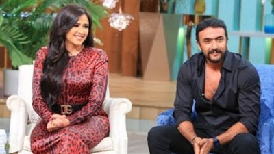 ياسمين عبد العزيز وأحمد العوضي: «وحش الكون جابتلنا الكافية»