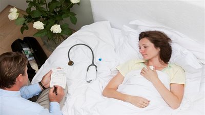 «انتفاخ البطن».. أخطار ما بعد الإجهاض وطرق التخلص منها