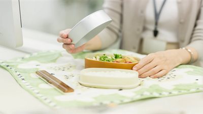 متنسيش نفسك.. أفكار سندوتشات لـ«لانش بوكس» الأم العاملة 