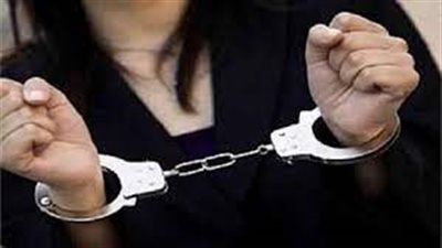 ضبط موظفة بهيئة حكومية استغلت وجه الشبه بين اسم والدها ومُتوفًّى لصرف معاشه 