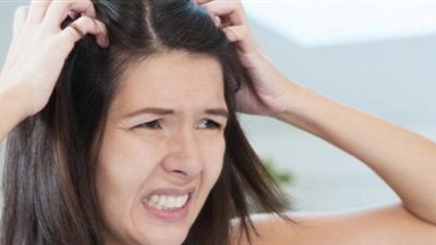 مرض نفسي| «نتف الشعر».. أسبابه وأعراضه وعلاجه