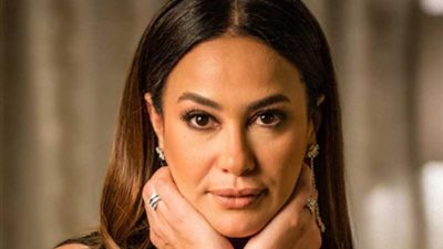 هند صبري آخر الفنانات المؤديات لمناسك العمرة| صورة