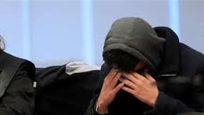  صيدلي يقتل أمه ويشرع في قتل والده بالمحلة 